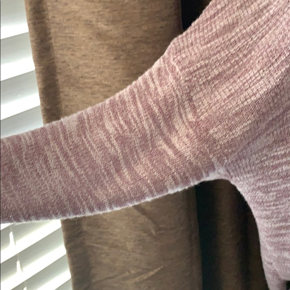 NWT!!  Express cold shoulder tunic top, size small - Picture 3 of 6